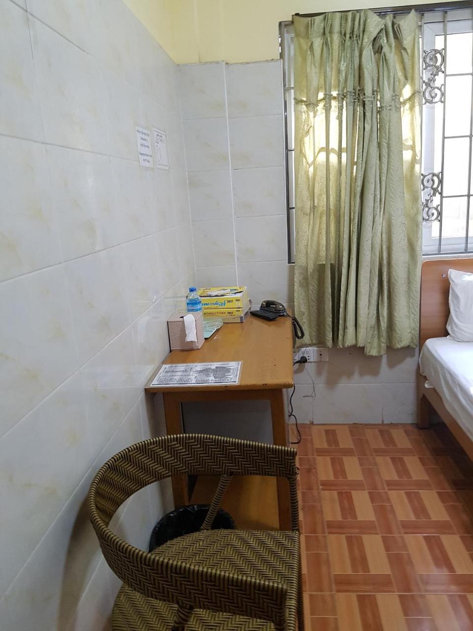 Shwe Eain Si Guest House - Burmese Only Myeik Exteriér fotografie